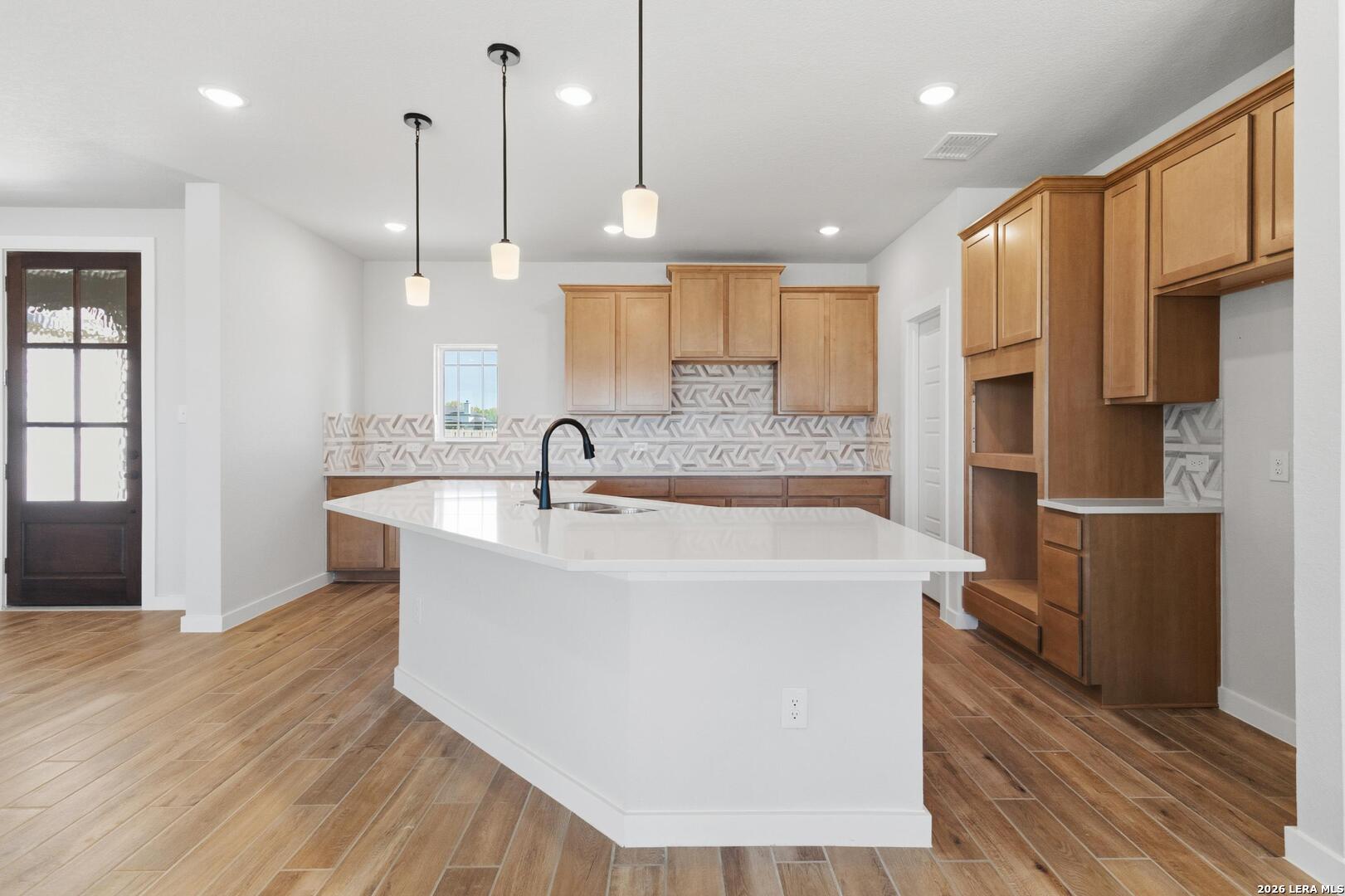 property viewer photo 10