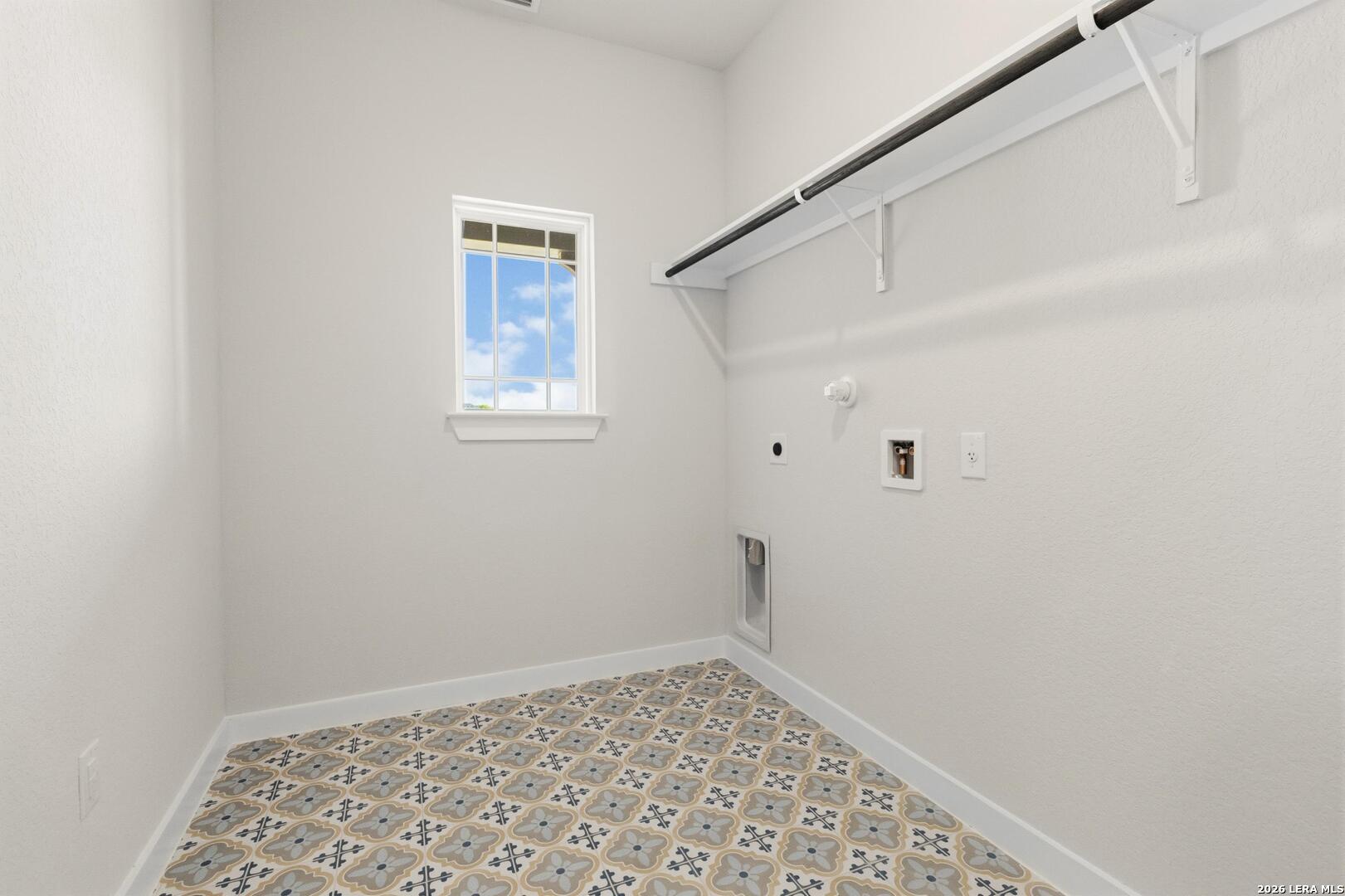 property viewer photo 20