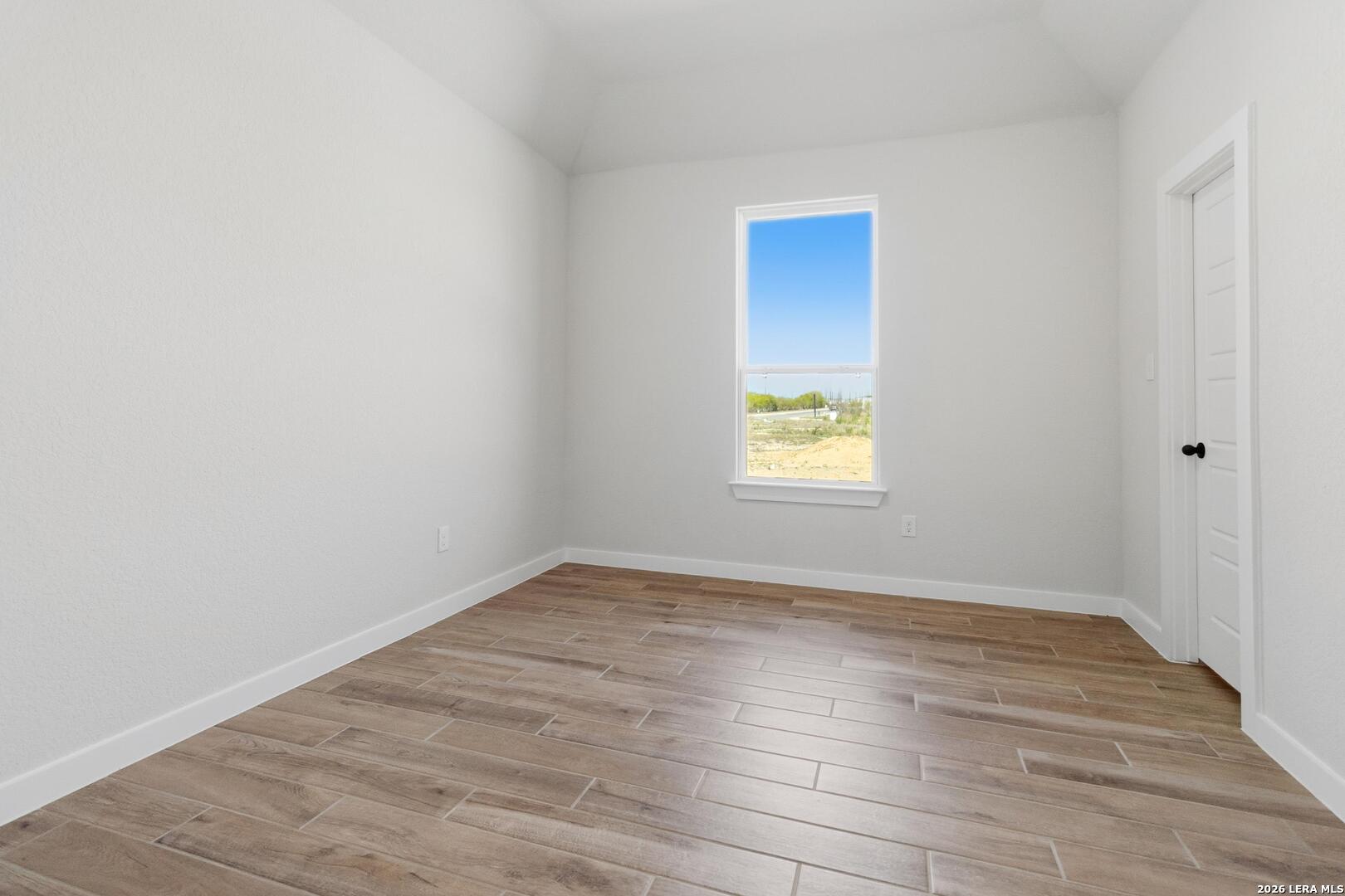 property viewer photo 21