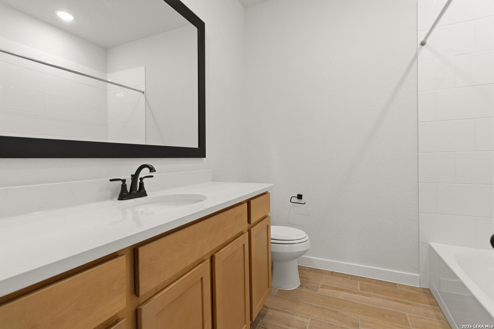 property viewer photo 25