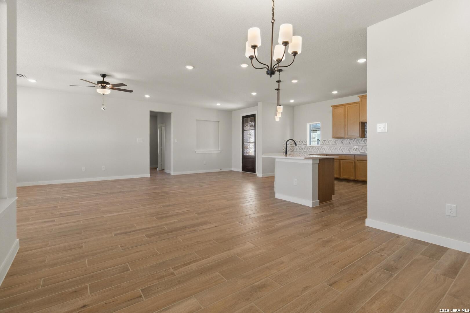 property viewer photo 6