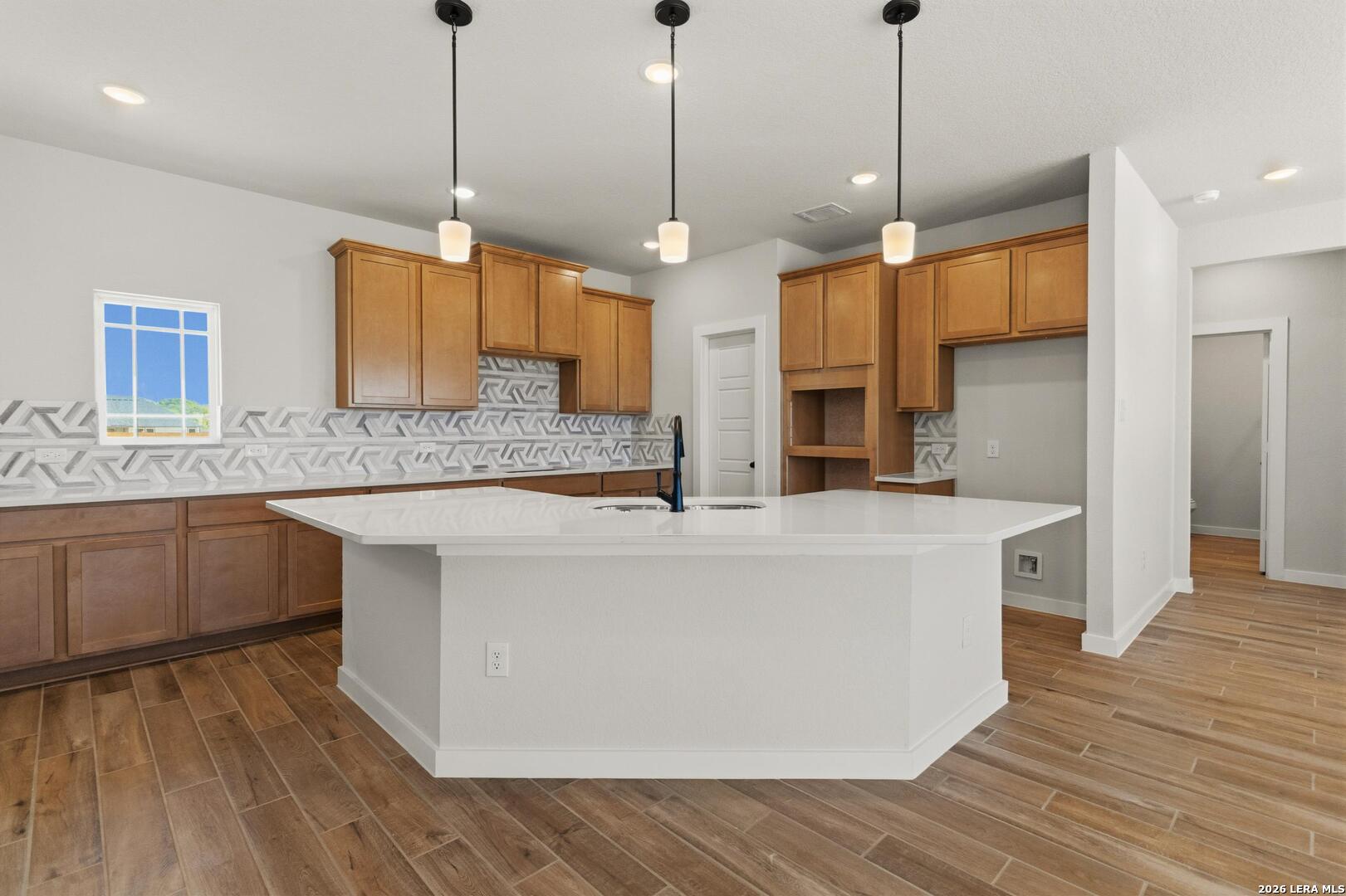 property viewer photo 9