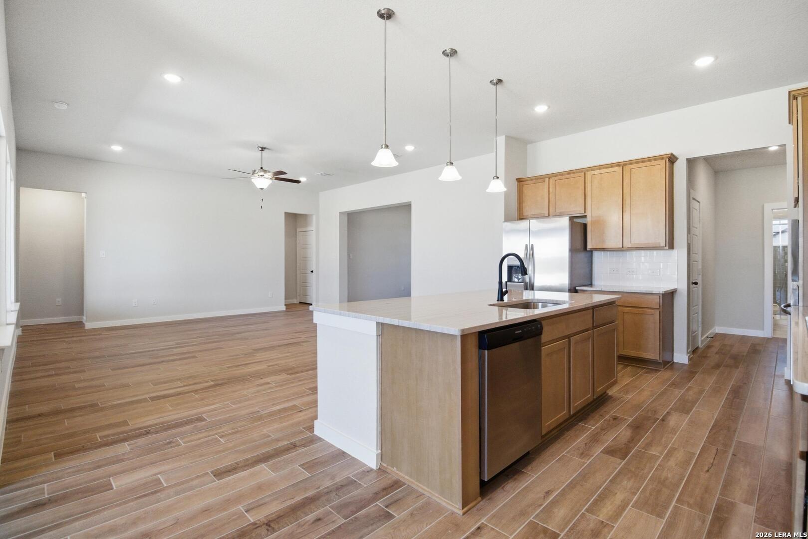property viewer photo 10