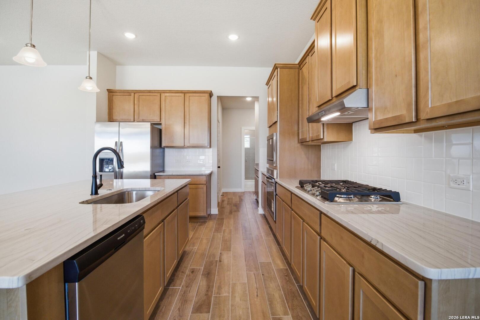 property viewer photo 11
