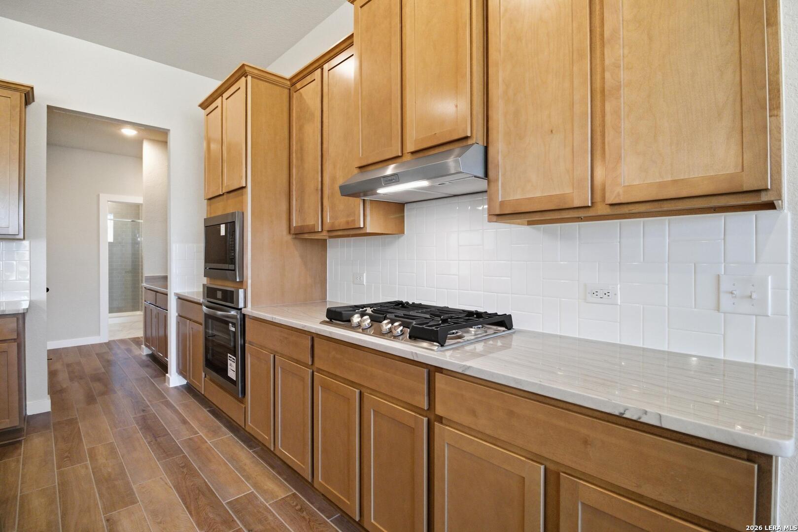 property viewer photo 12