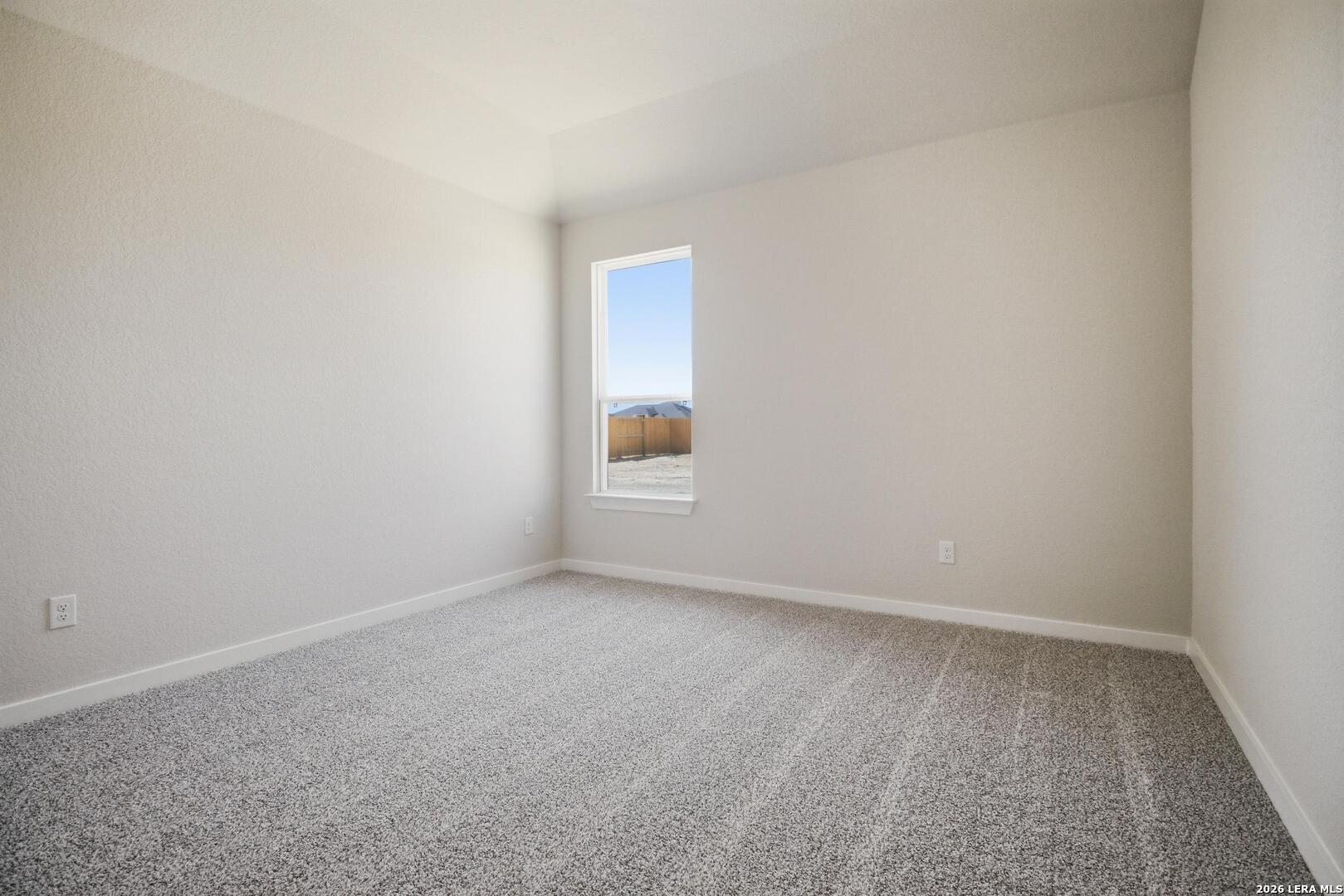 property viewer photo 18