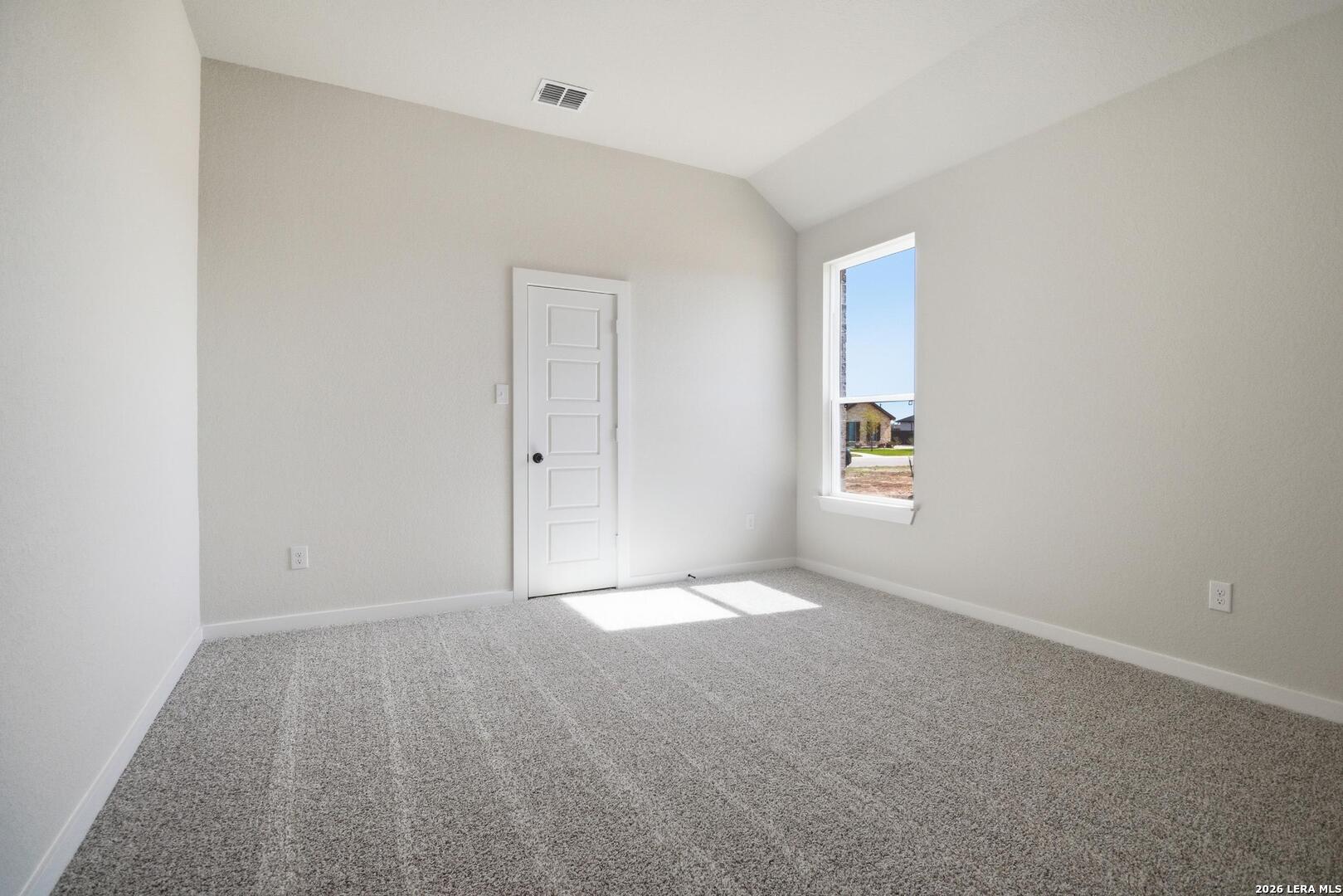 property viewer photo 19