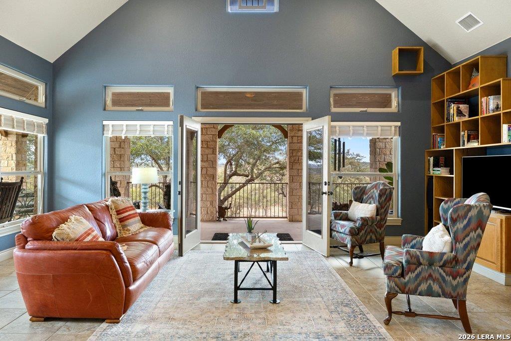 property viewer photo 12