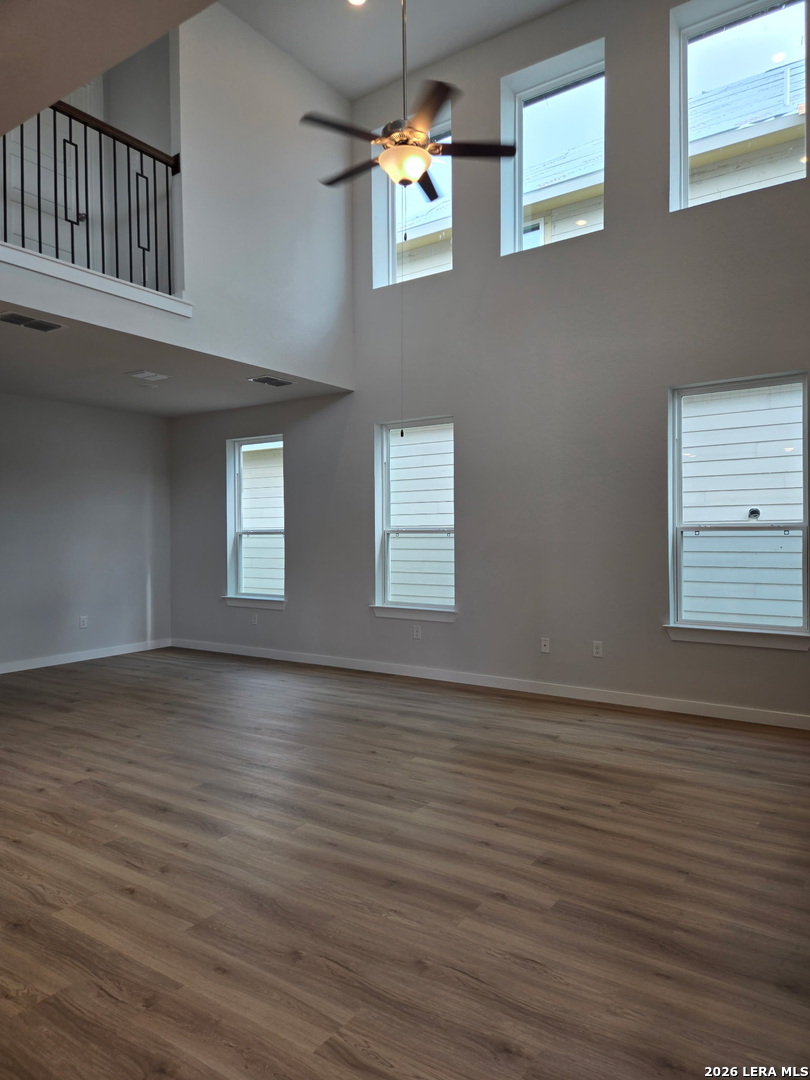 property viewer photo 6