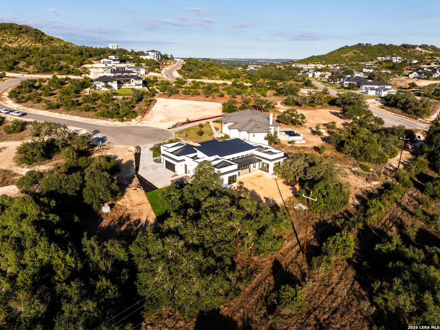 main property photo 50