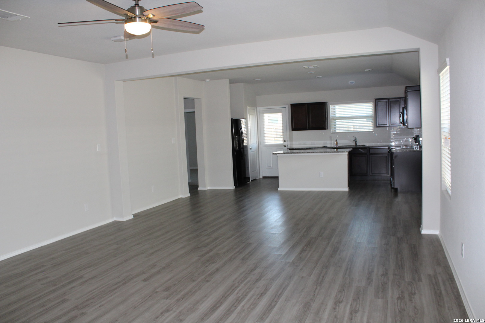 property viewer photo 1