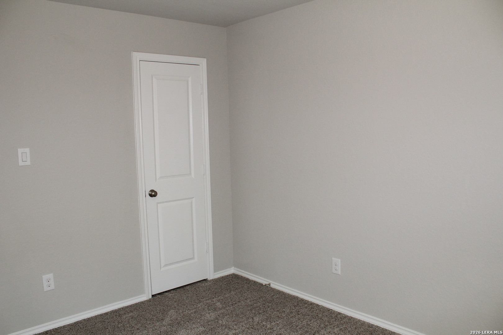 property viewer photo 19