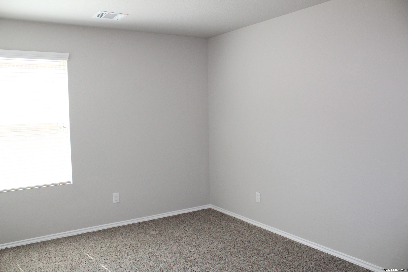 property viewer photo 20