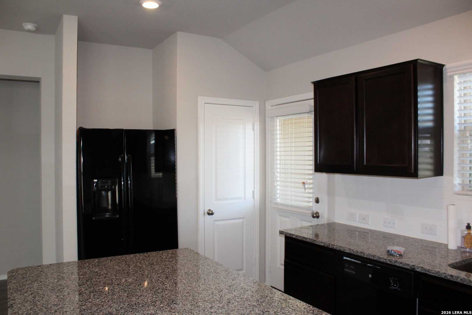 property viewer photo 7