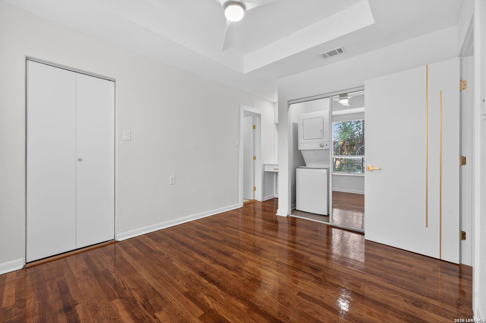 property viewer photo 10