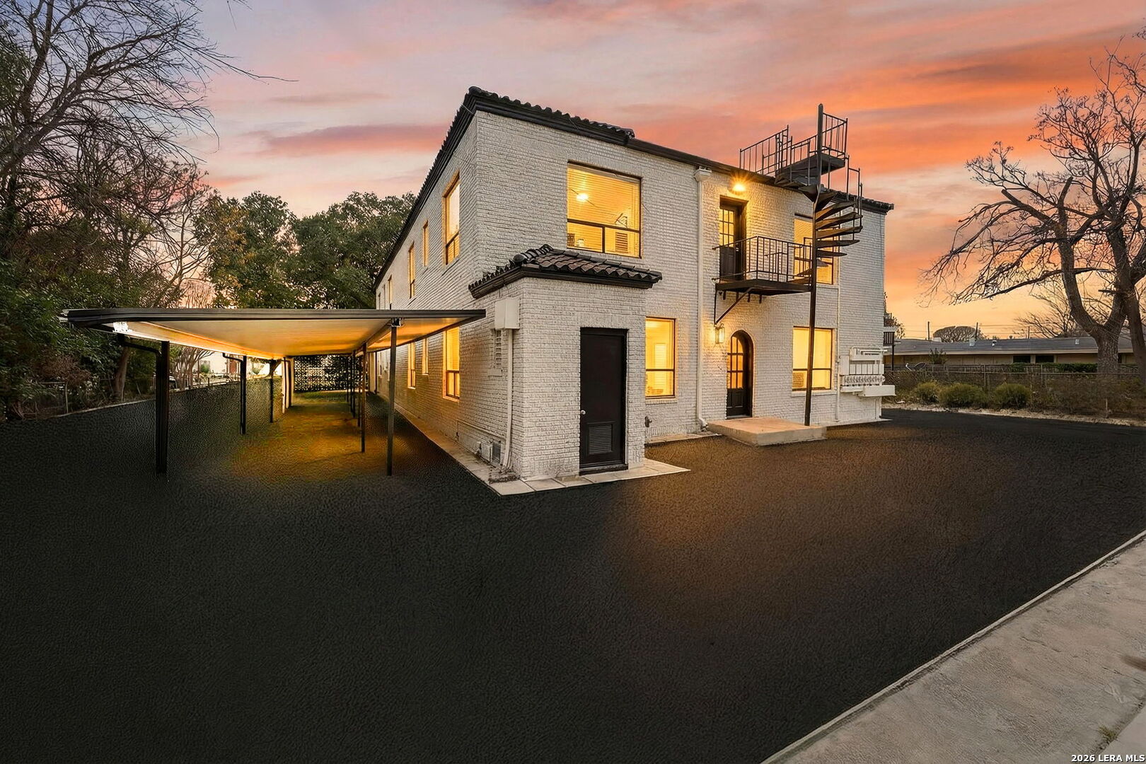 property viewer photo 11