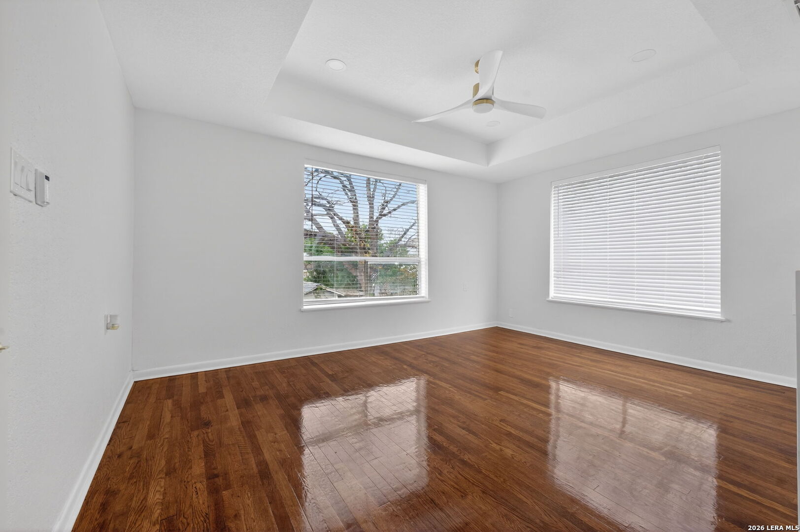 property viewer photo 17