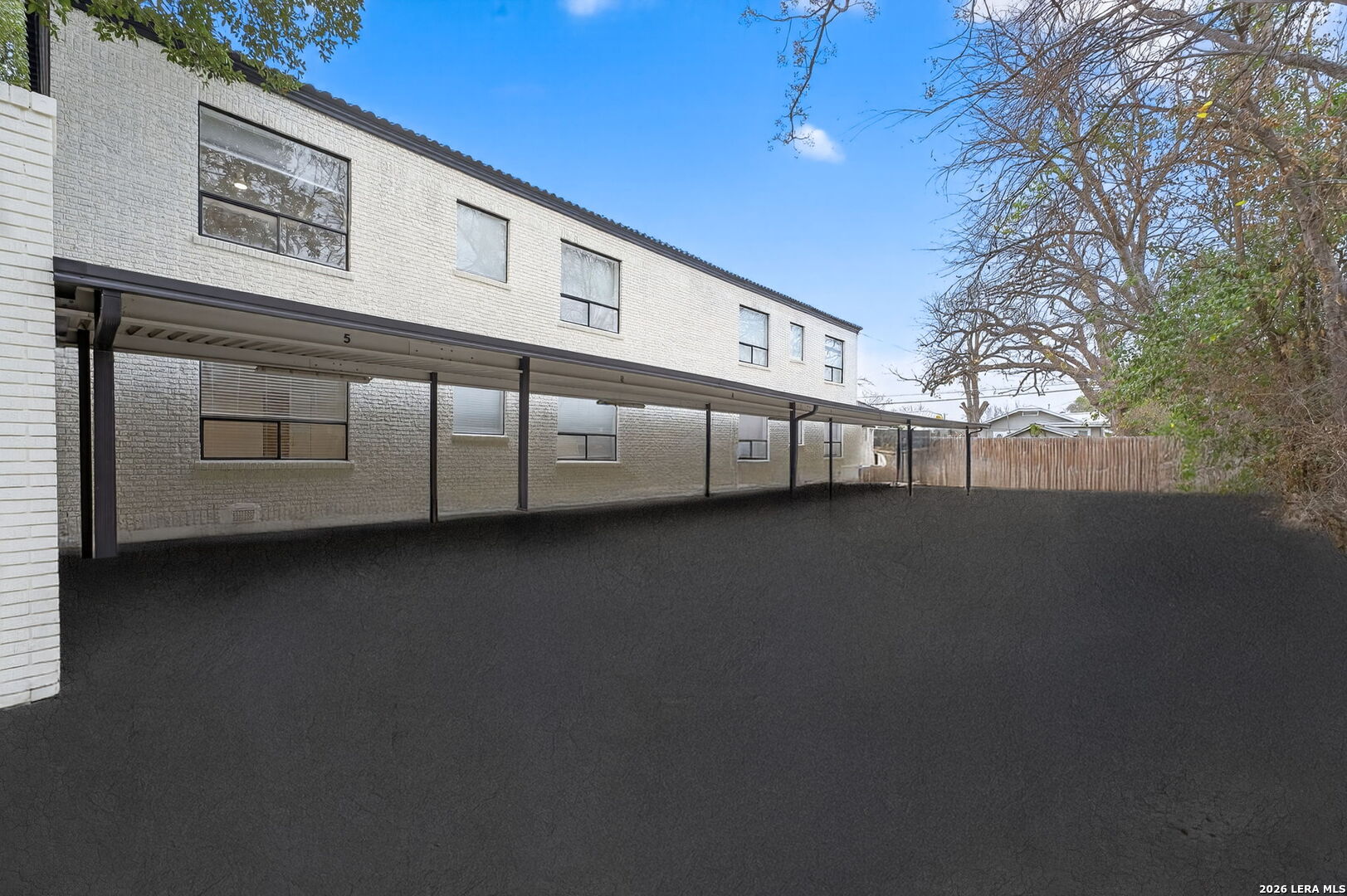 property viewer photo 2