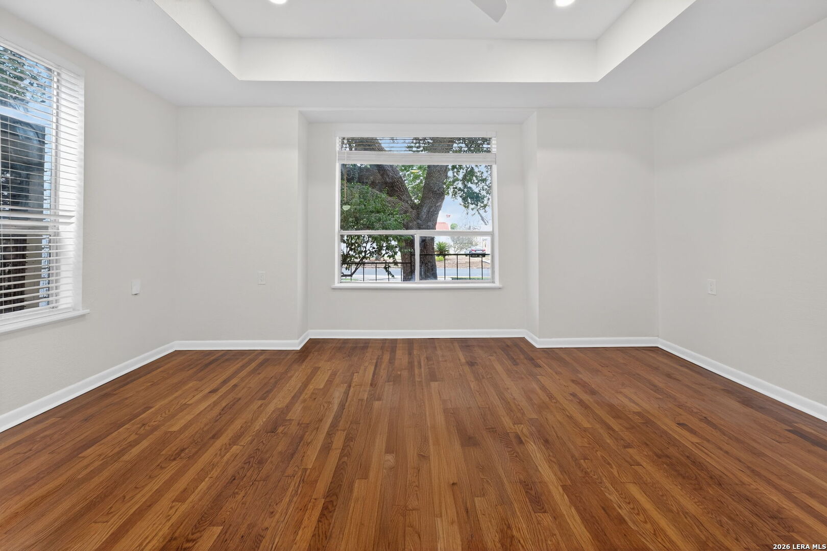 property viewer photo 8