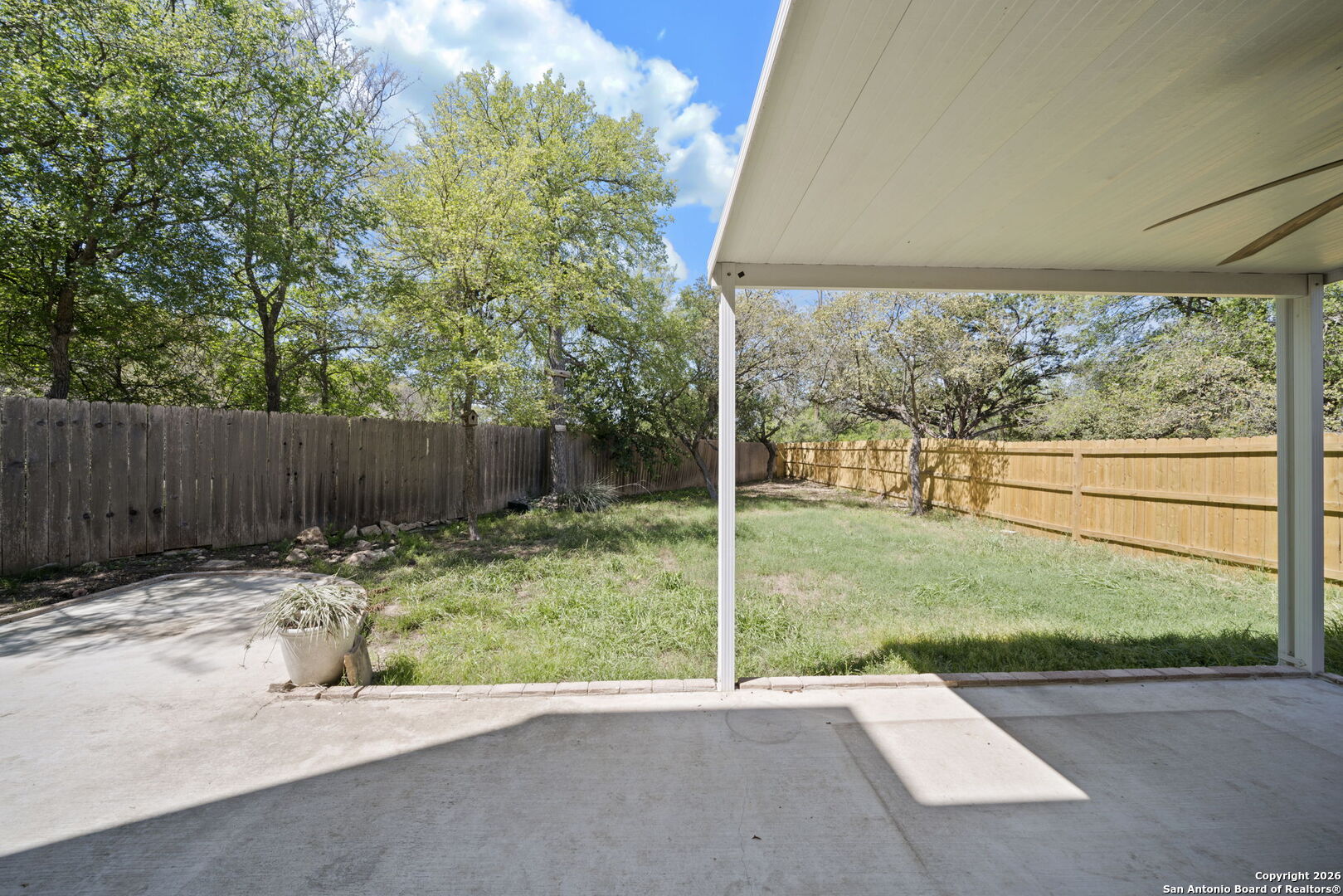 main property photo 23