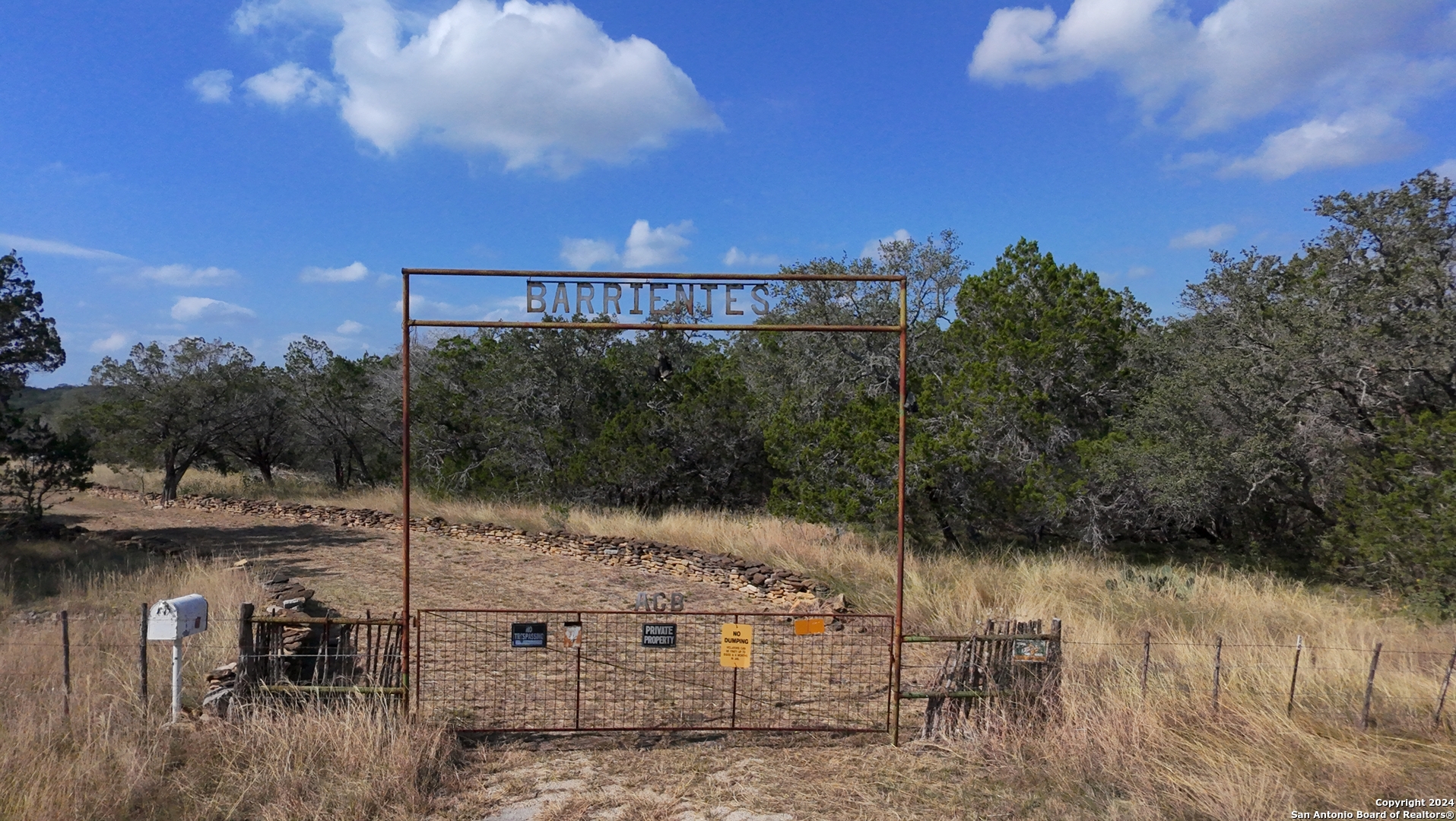 main property photo 7