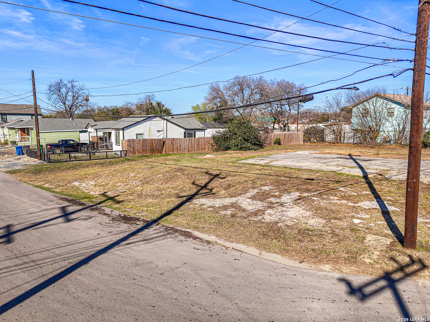 main property photo 12
