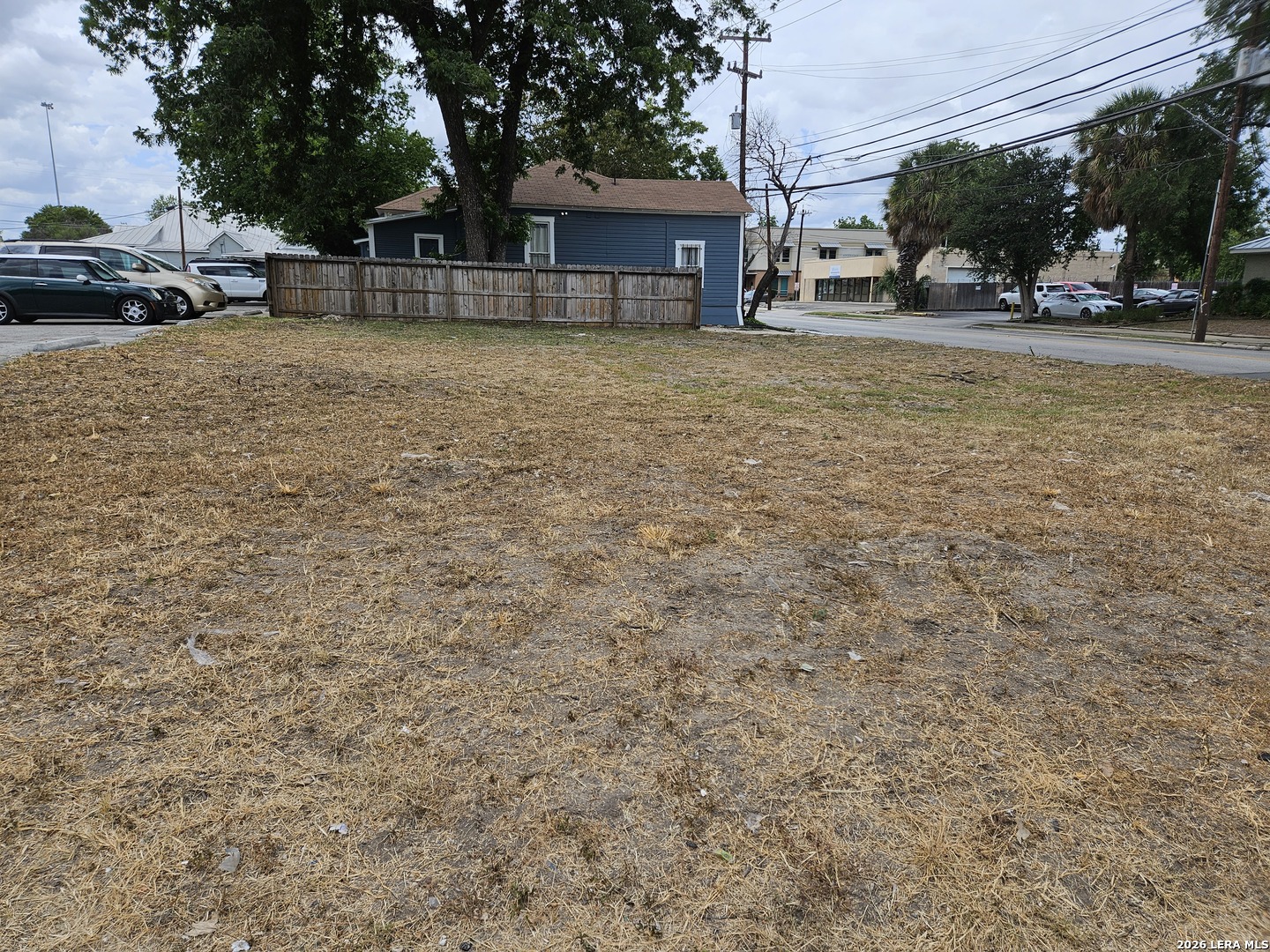 main property photo 7