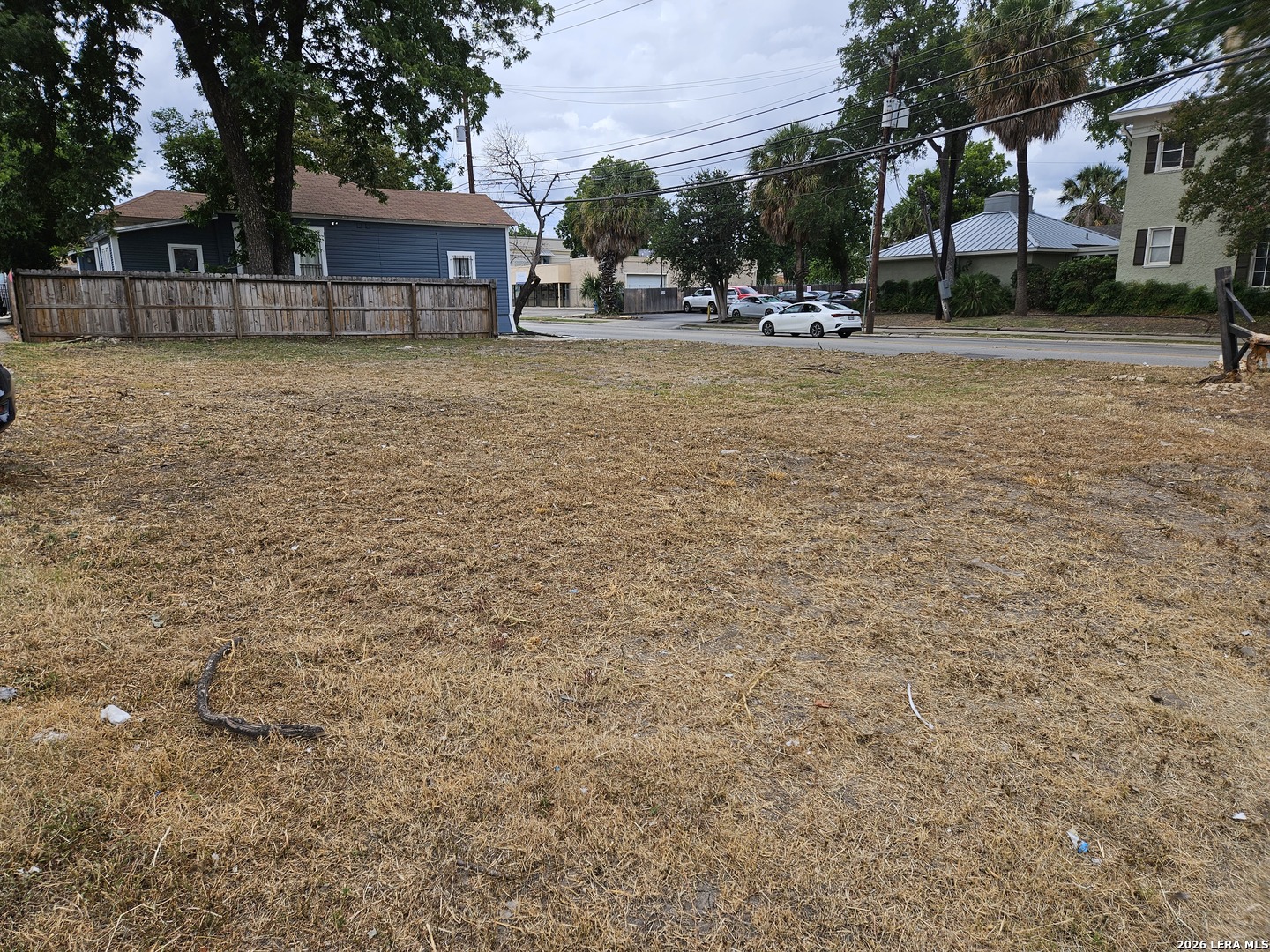 main property photo 9