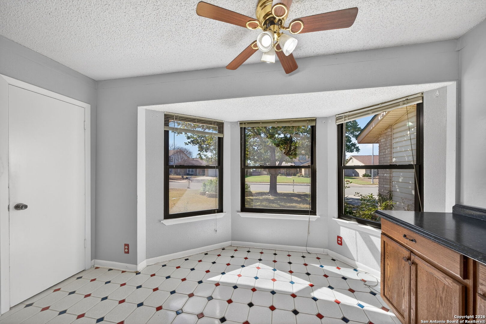 property viewer photo 19