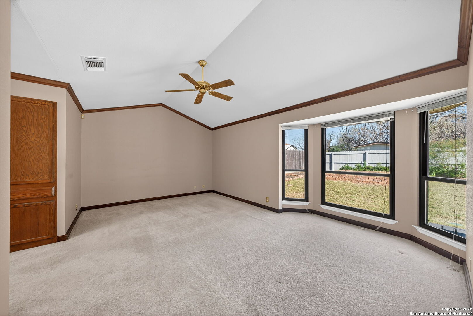 property viewer photo 25