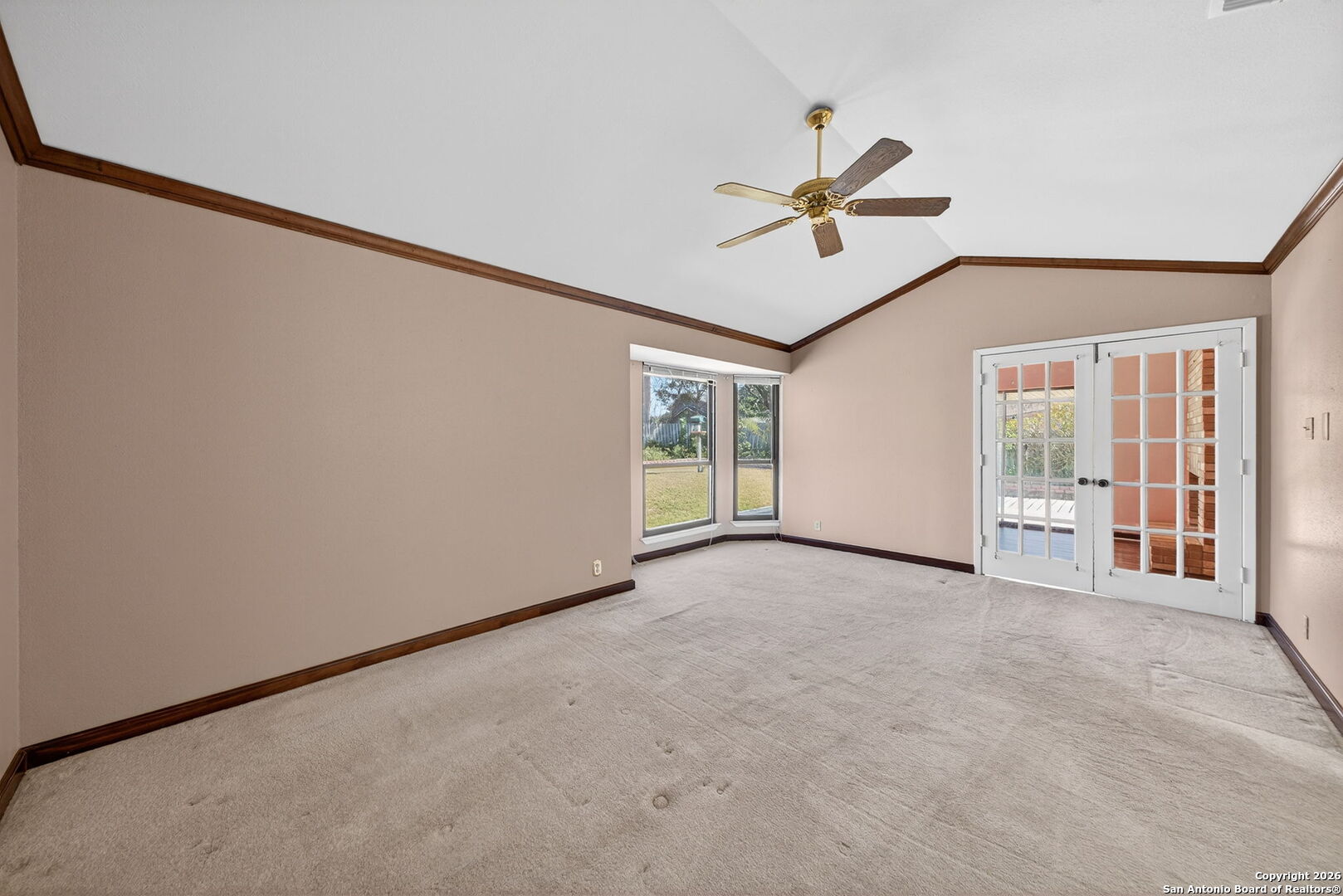 property viewer photo 26