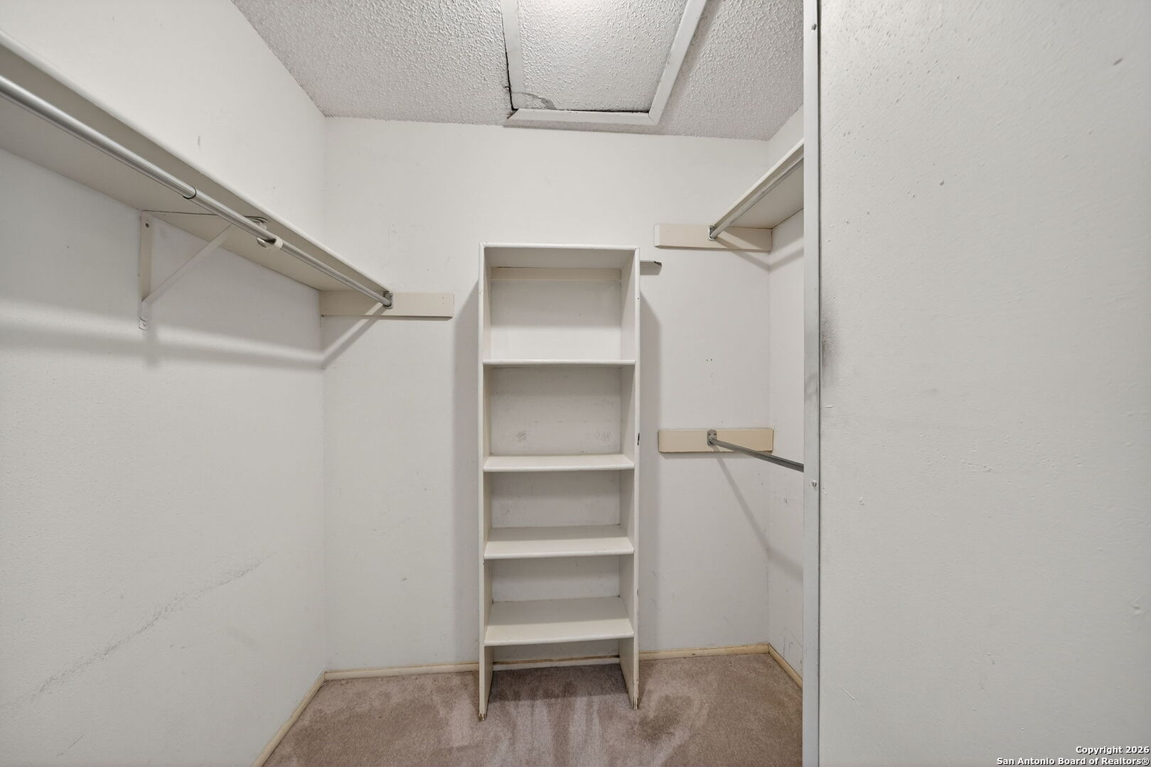 property viewer photo 29
