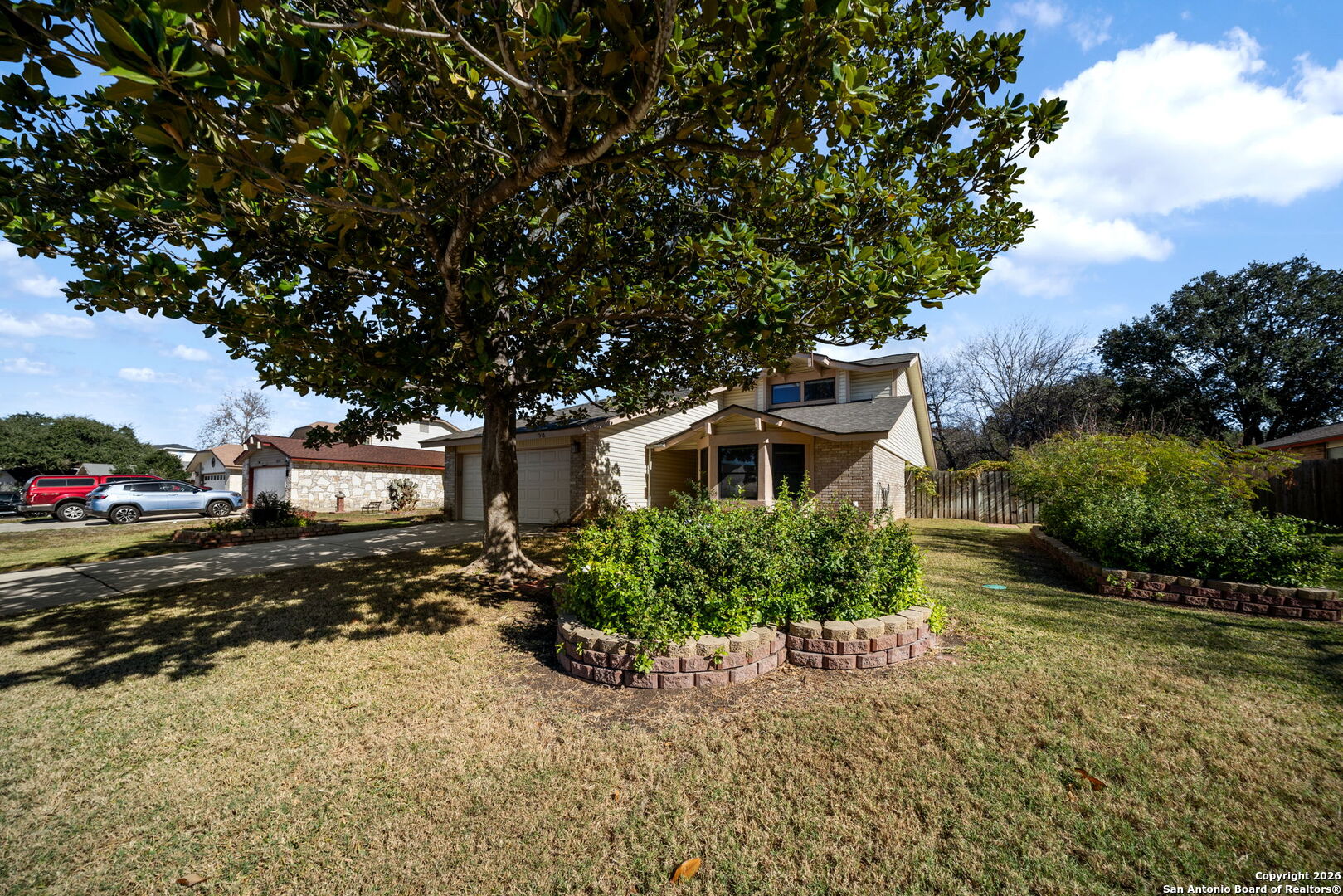 property viewer photo 3