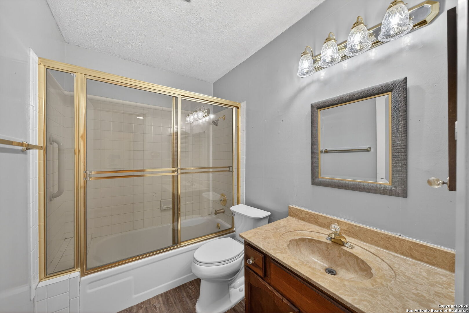 property viewer photo 31