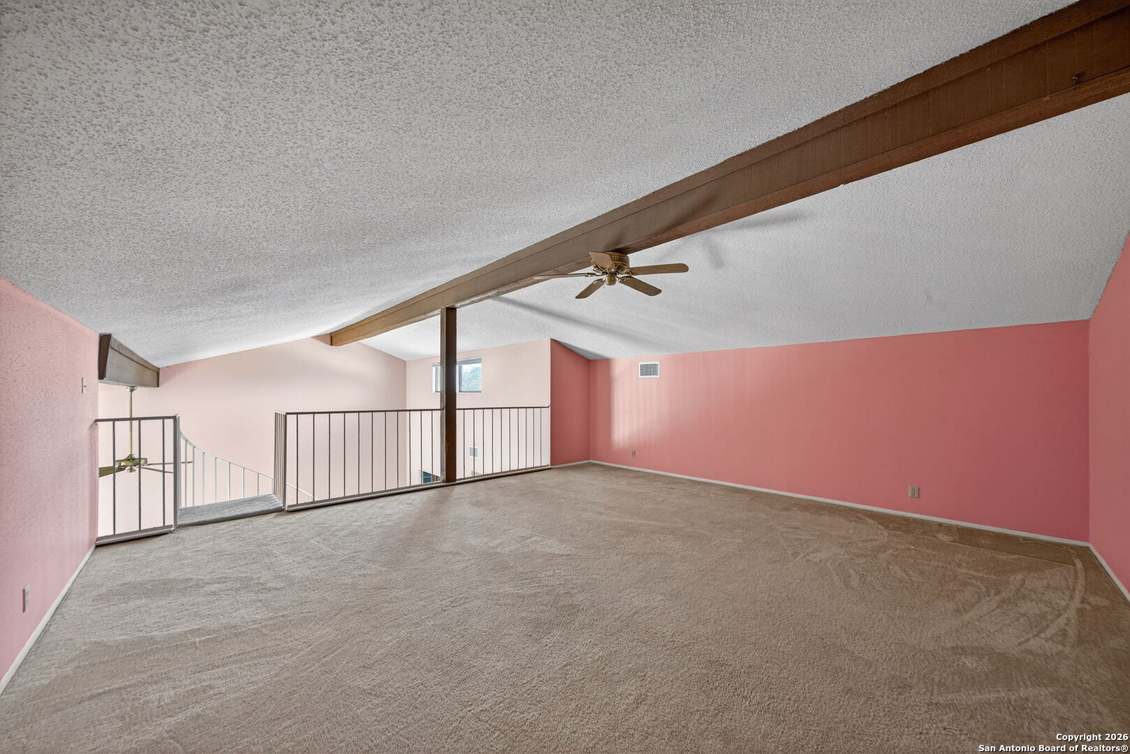 property viewer photo 35