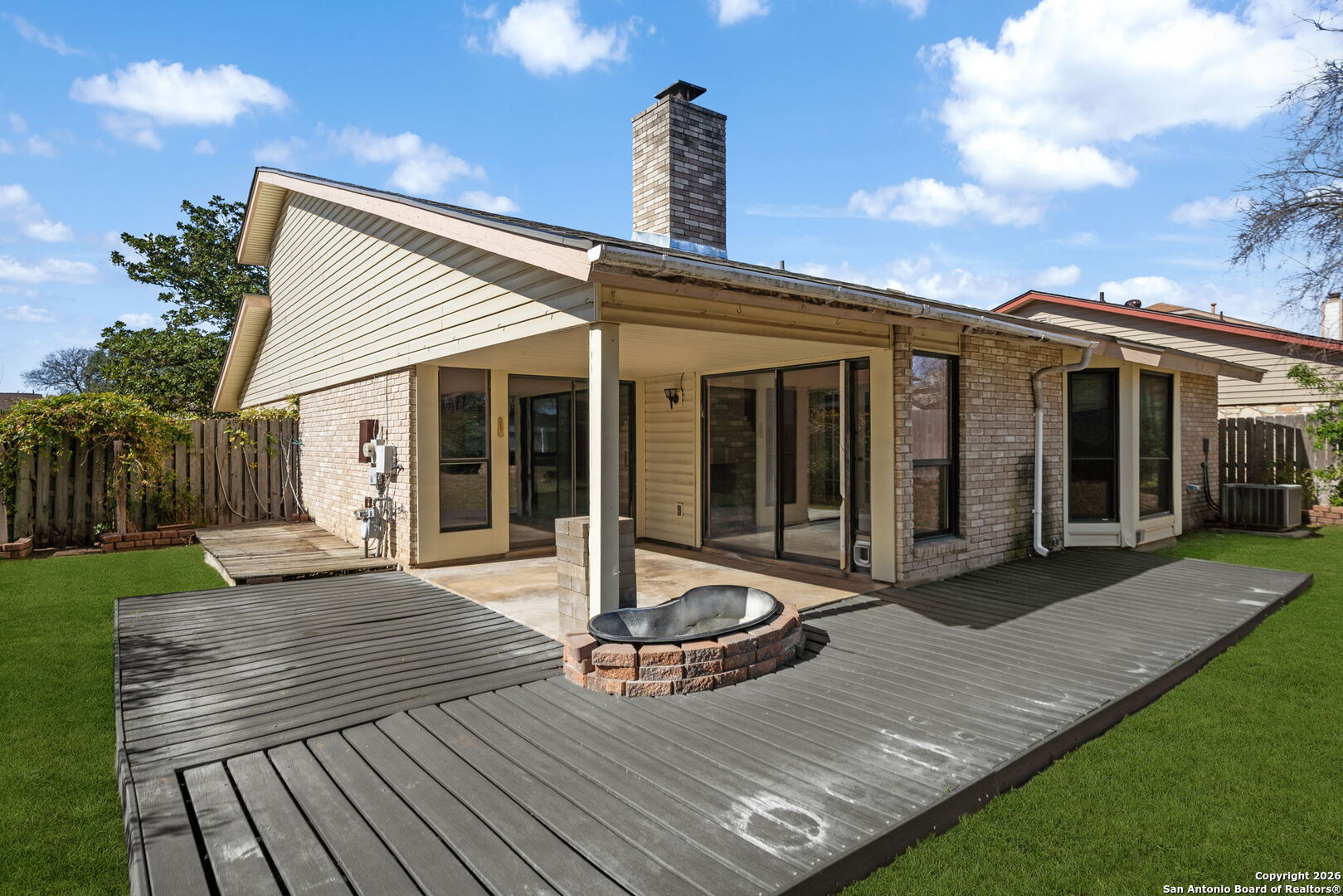 property viewer photo 42