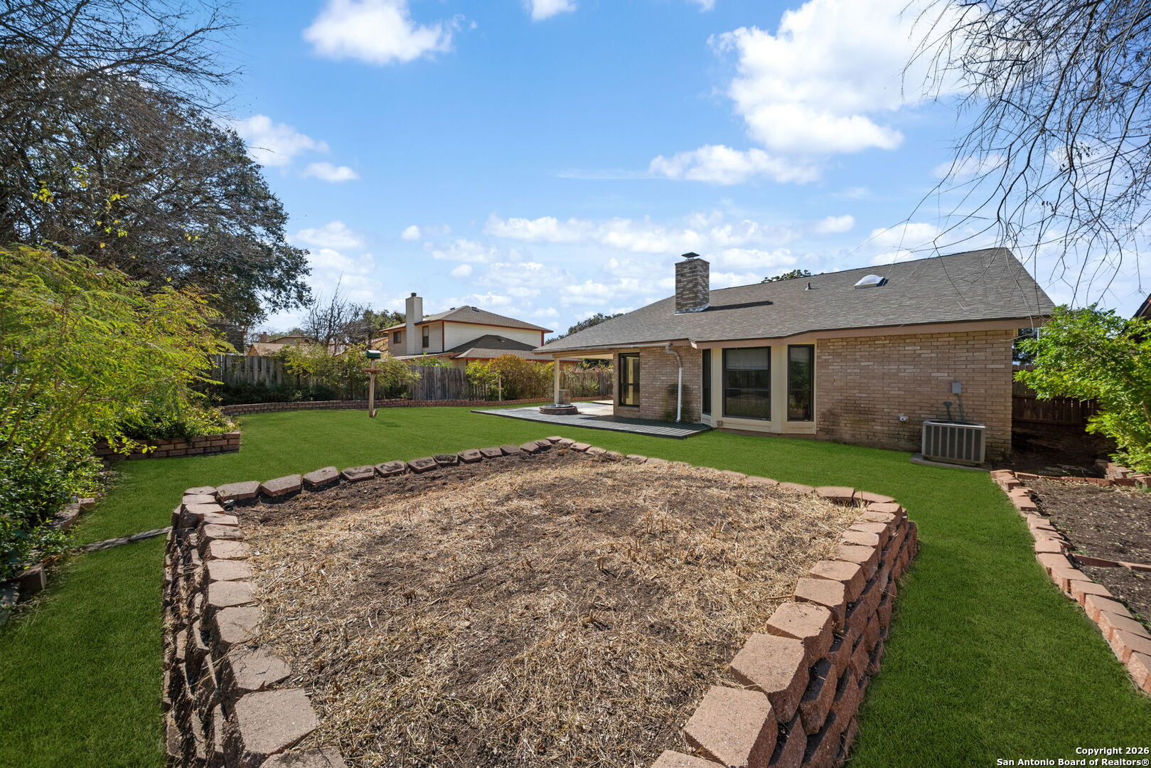 property viewer photo 46