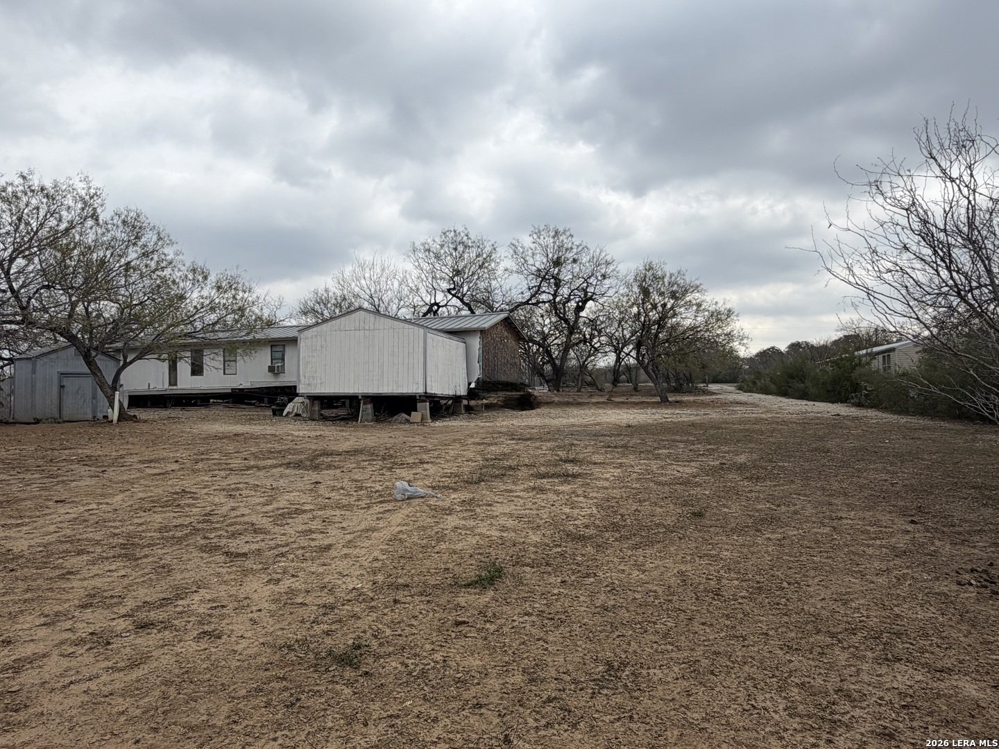 main property photo 13