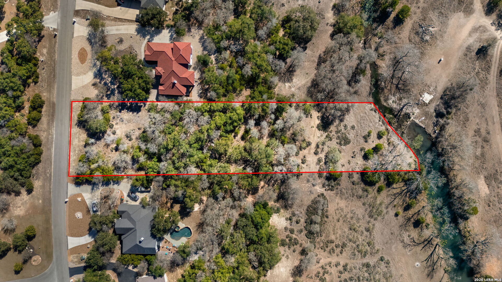main property photo 9