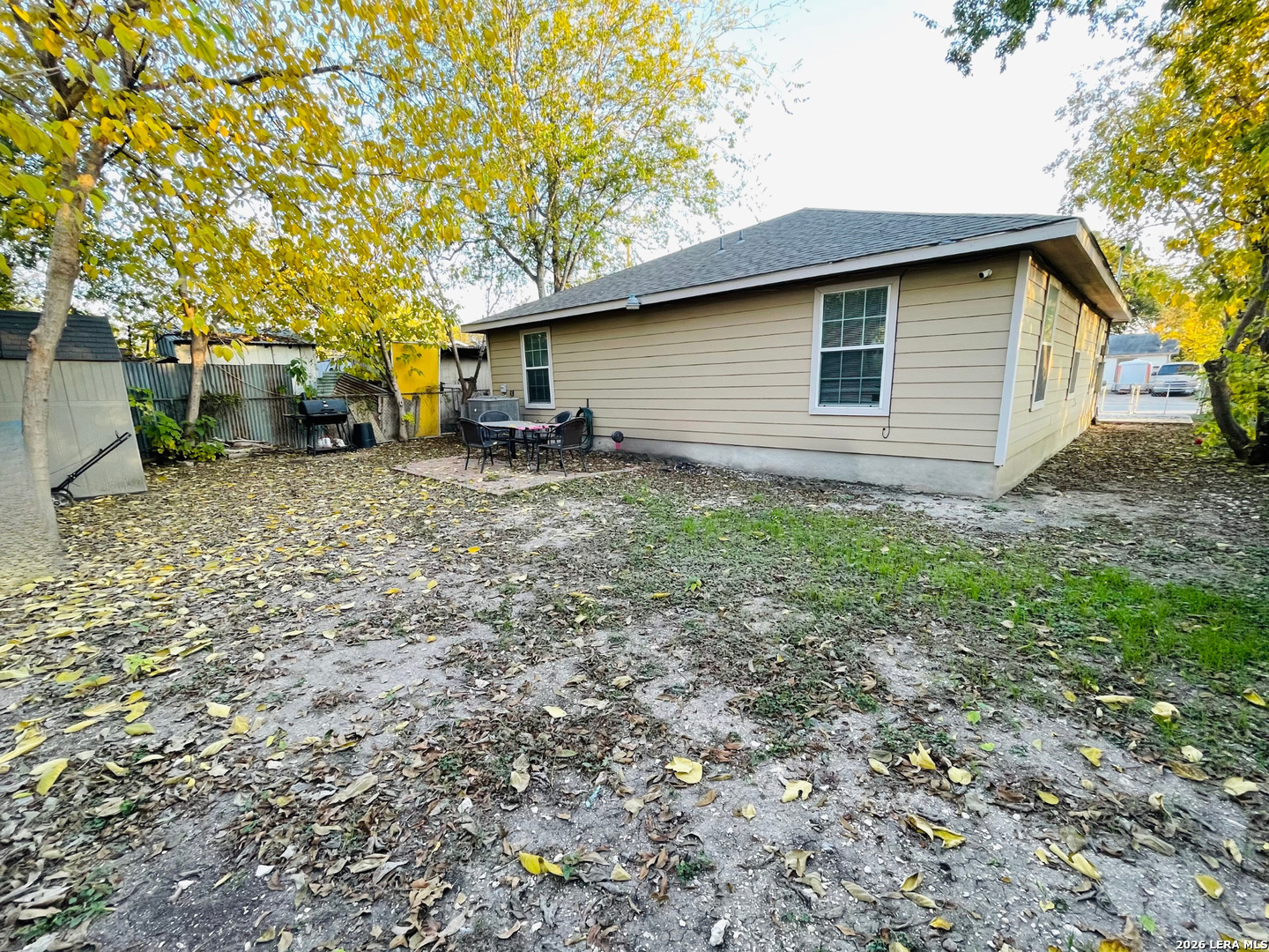 main property photo 20