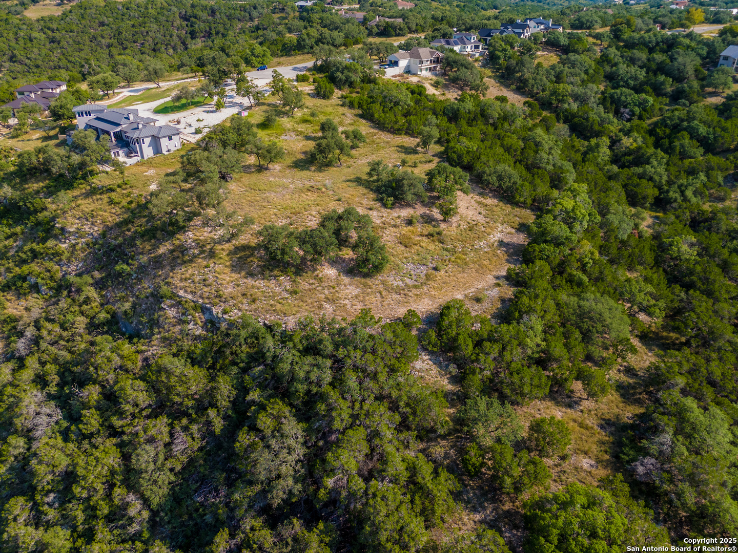main property photo 13