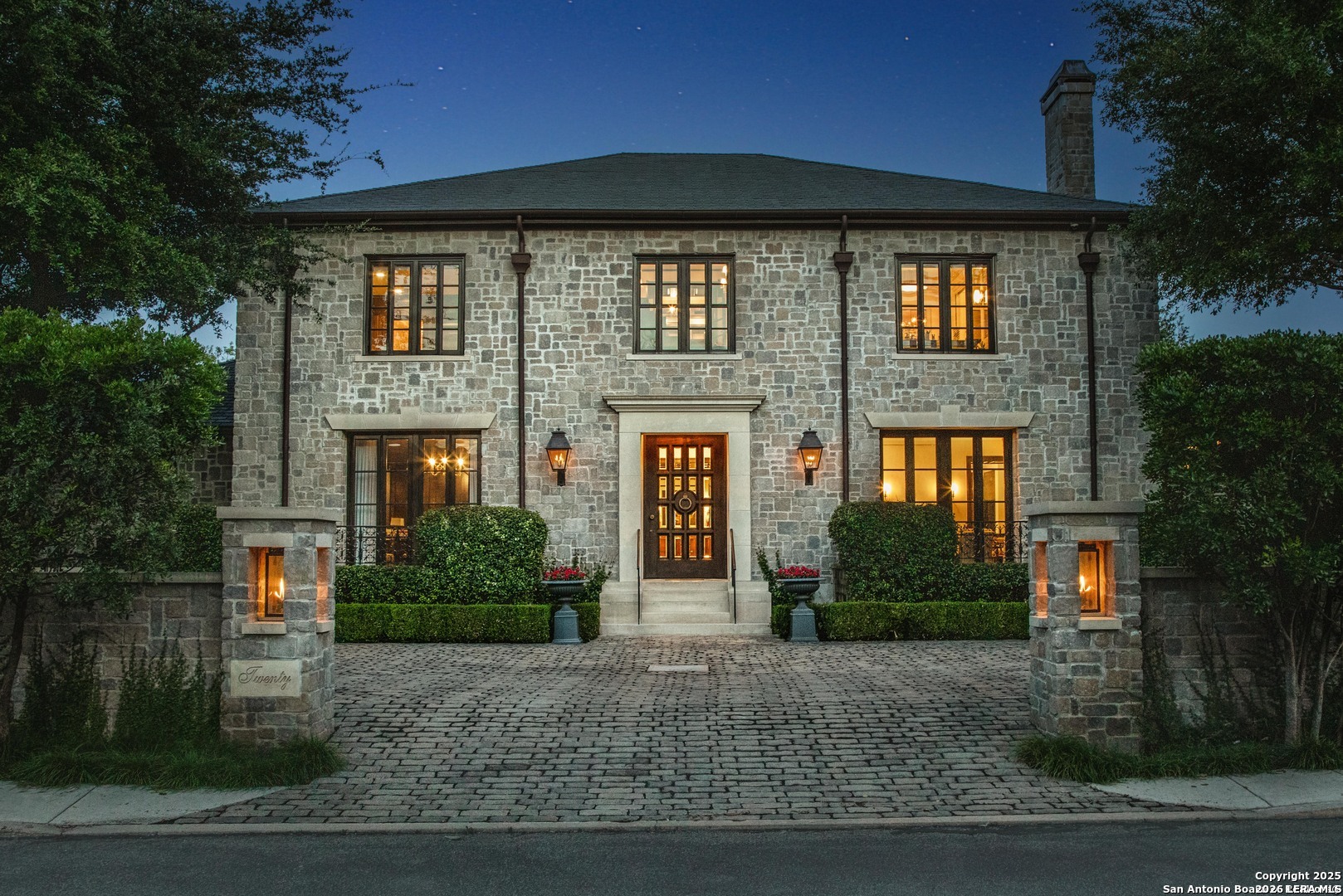 main property photo 45