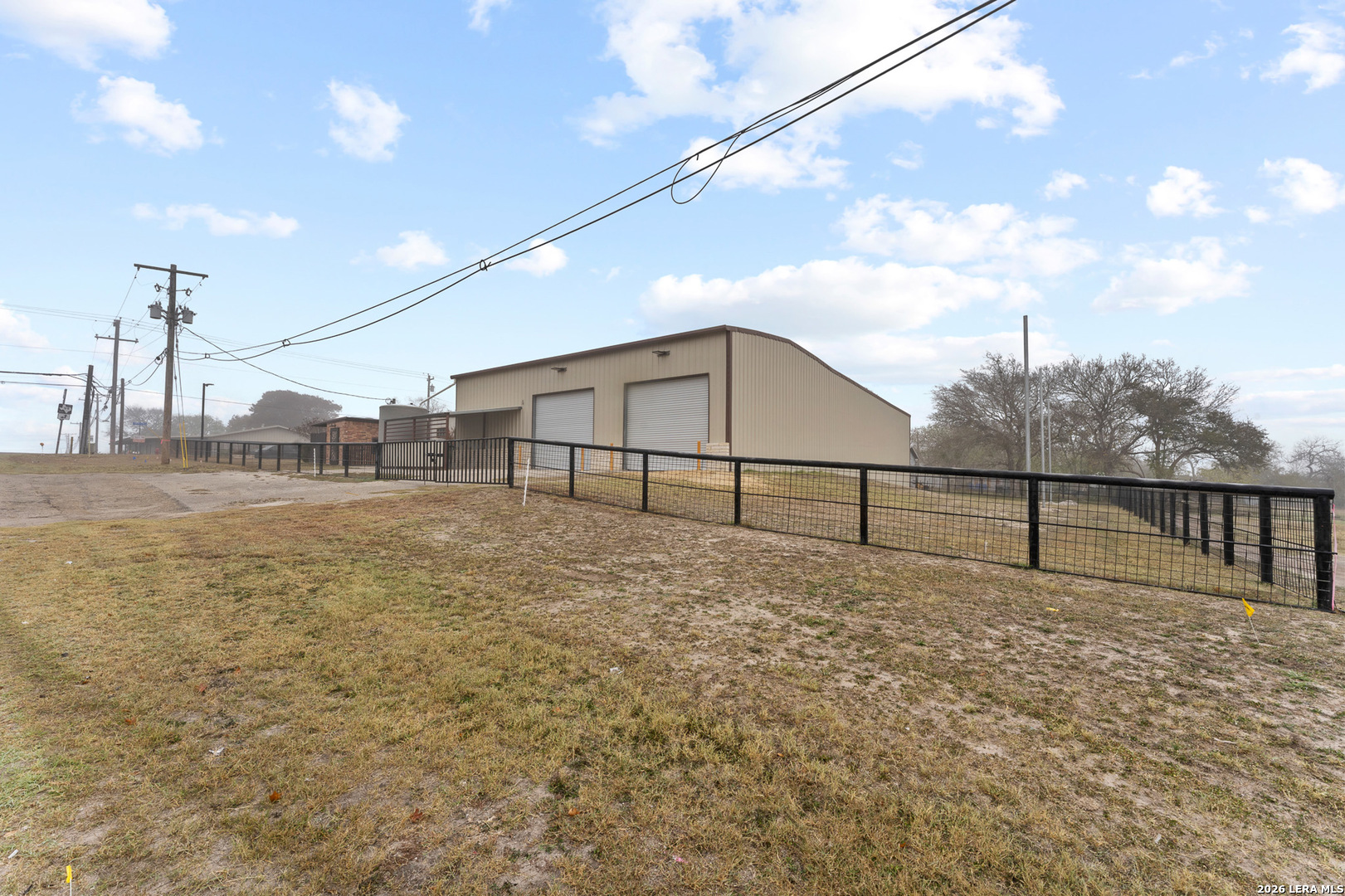 main property photo 21