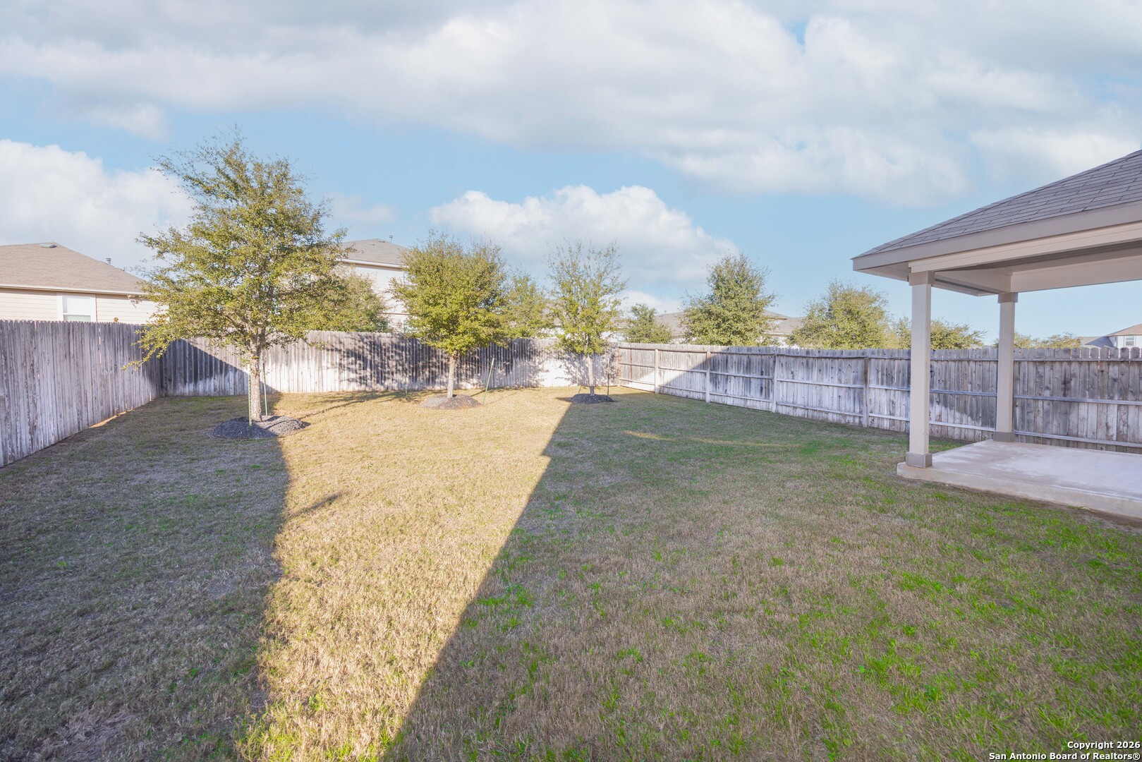 main property photo 27