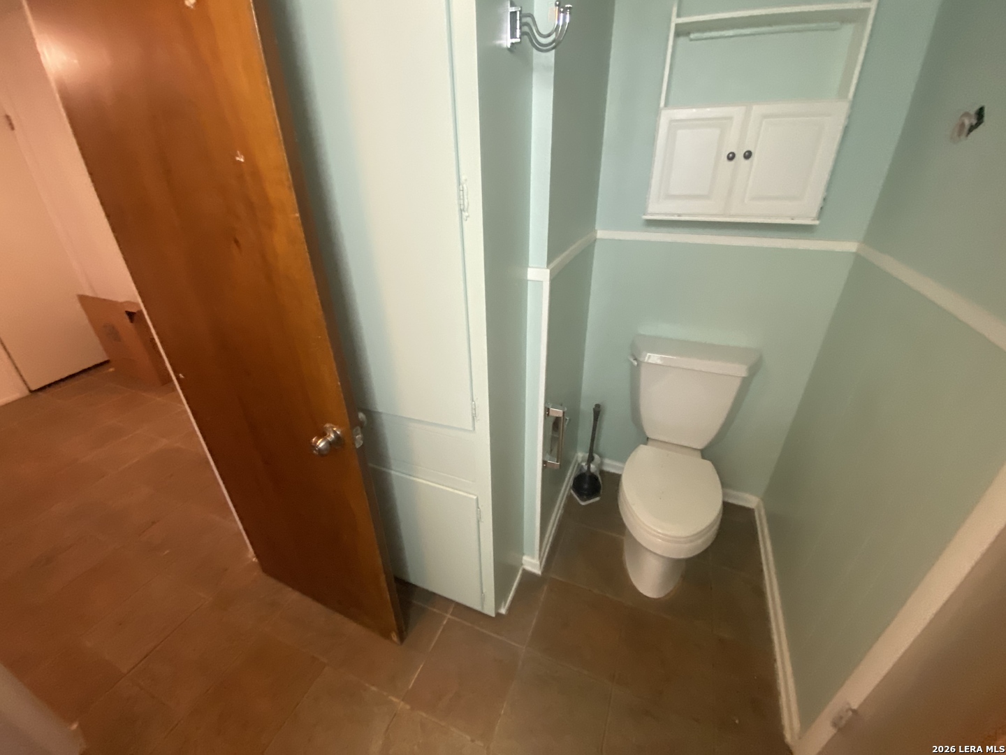 main property photo 19