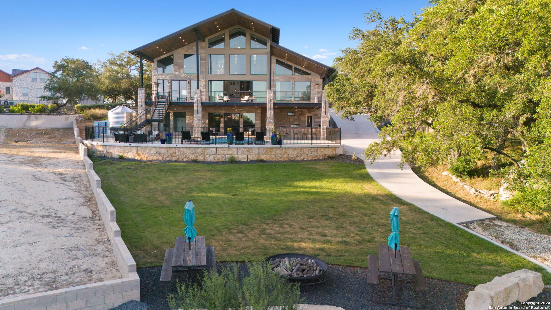 main property photo 49