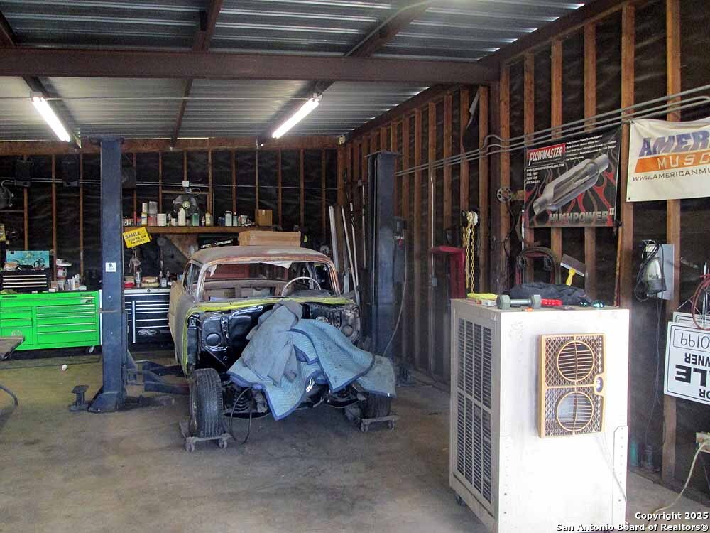 main property photo 12
