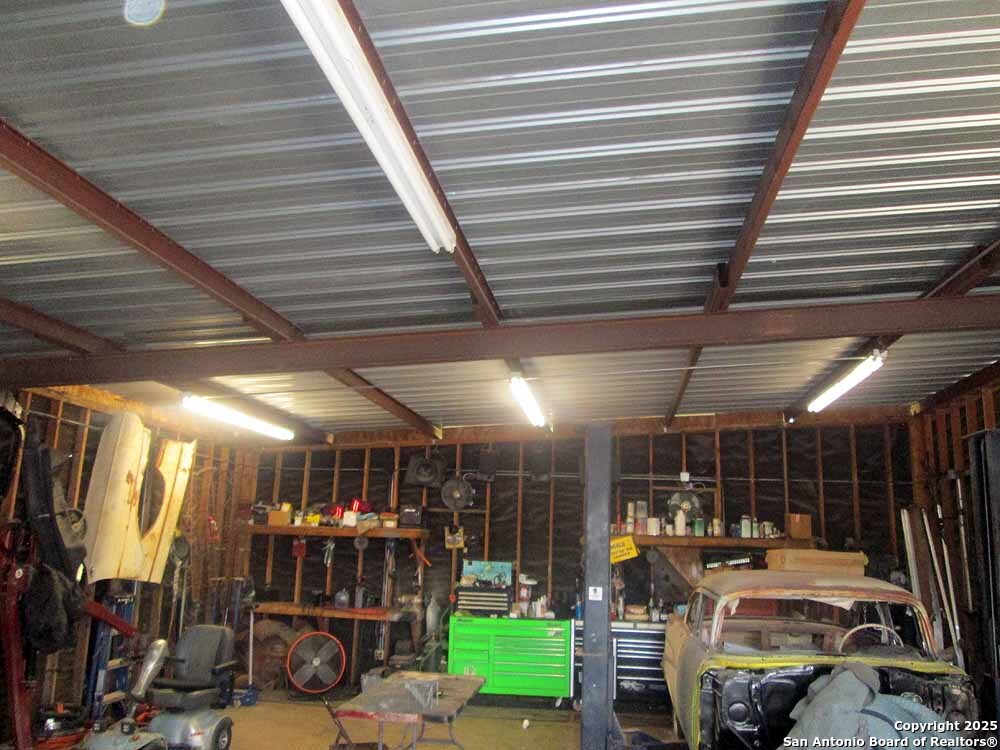 main property photo 13
