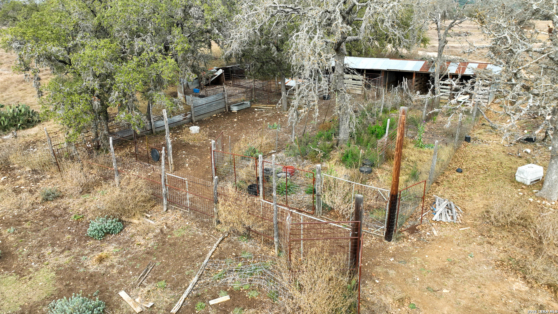 main property photo 18