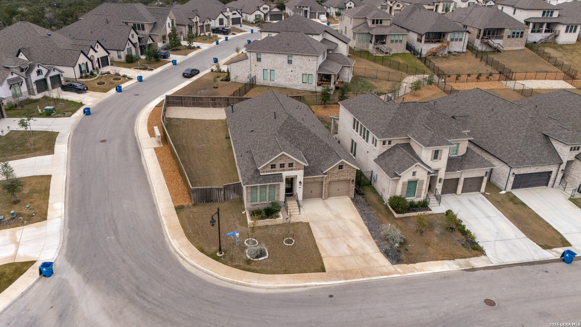 main property photo 31
